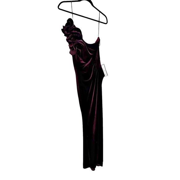 Xscape Evening One-Shoulder Ruffle-Trim Velvet Gown Burgundy Size 8 NWT - Picture 6 of 12